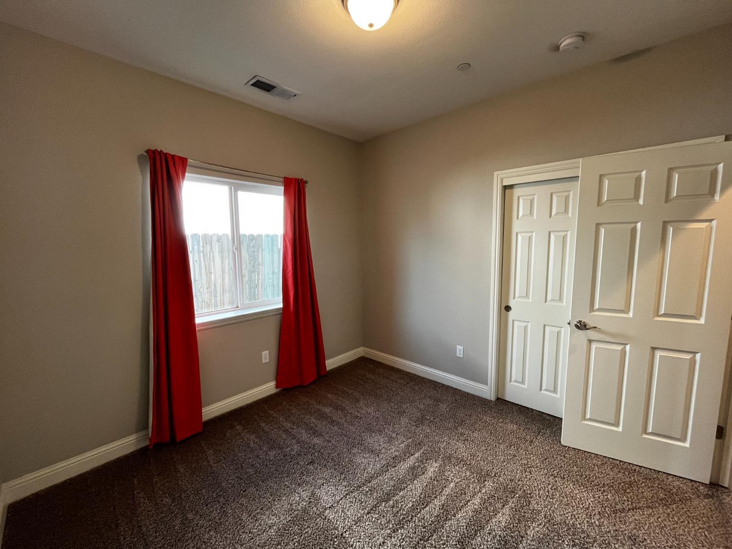 Detail Gallery Image 18 of 45 For 531 Canterbury Ct, Los Banos,  CA 93635 - 3 Beds | 2 Baths