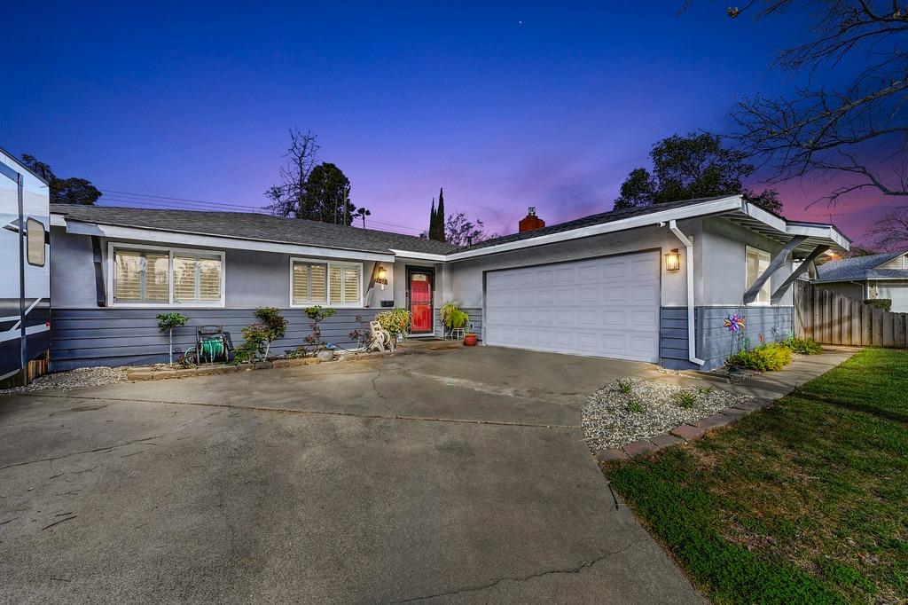 Photo of 6947 Greenbrook Cir in Citrus Heights, CA