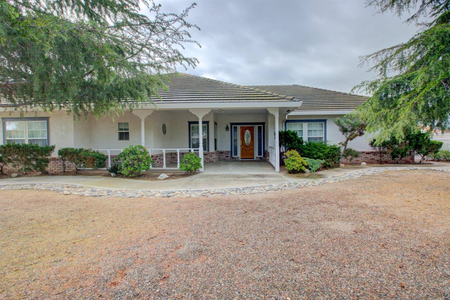 Photo of 7906 W Bates Rd in Tracy, CA