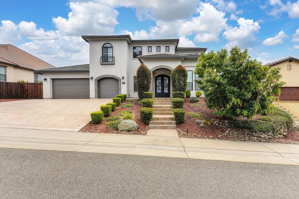 Photo of 604 Russell Drive, Folsom, CA 95630