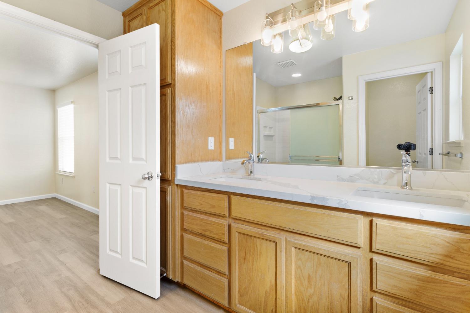 Detail Gallery Image 21 of 29 For 546 Mikey Pl, Manteca,  CA 95336 - 3 Beds | 2/1 Baths
