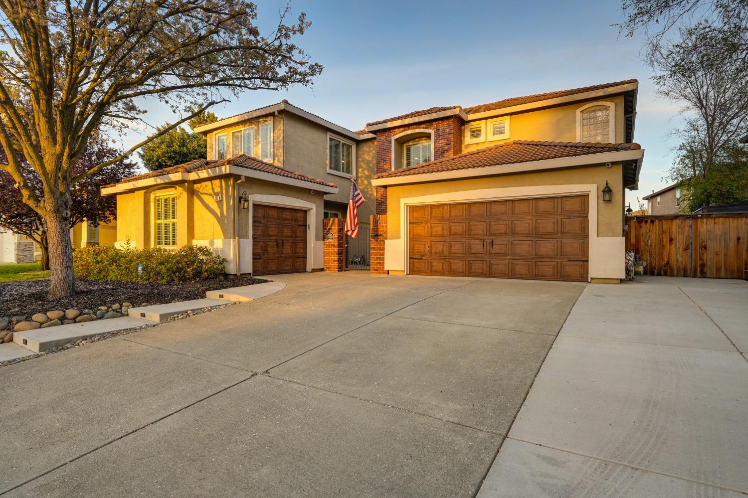 Photo of 3024 Mammoth Dr in Roseville, CA