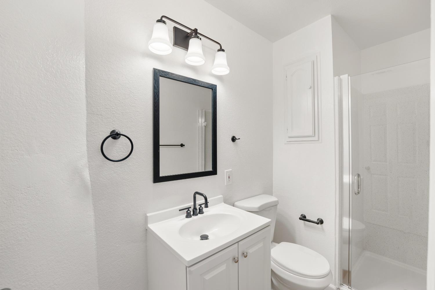 Detail Gallery Image 20 of 31 For 8008 32nd Ave, Sacramento,  CA 95824 - 4 Beds | 2 Baths