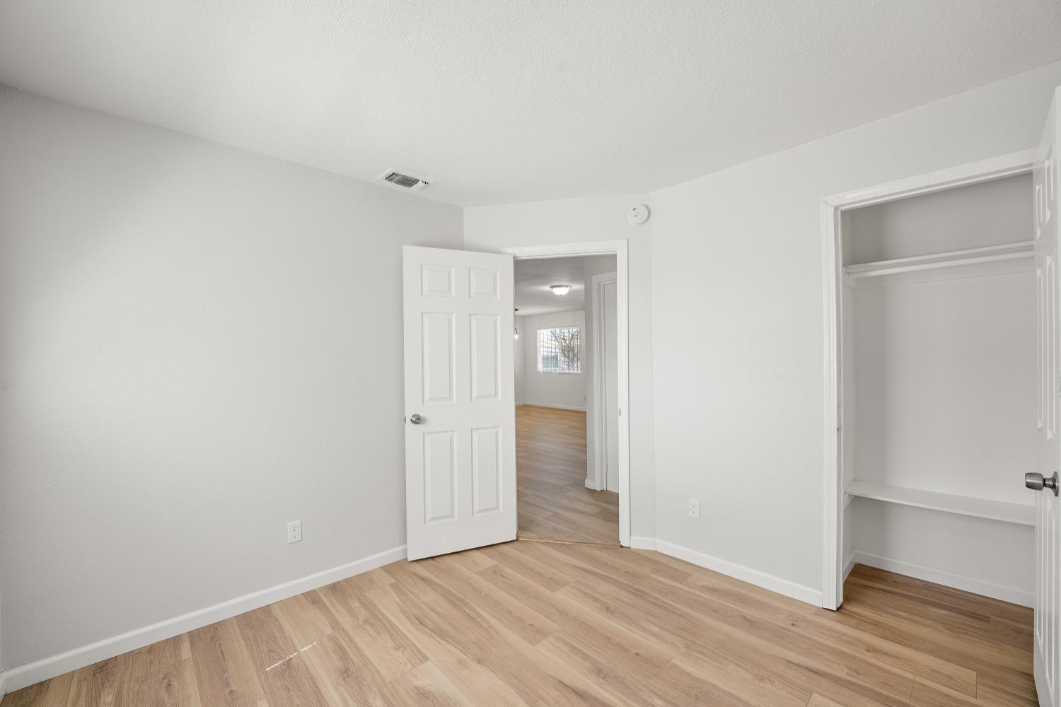 Detail Gallery Image 13 of 31 For 8008 32nd Ave, Sacramento,  CA 95824 - 4 Beds | 2 Baths