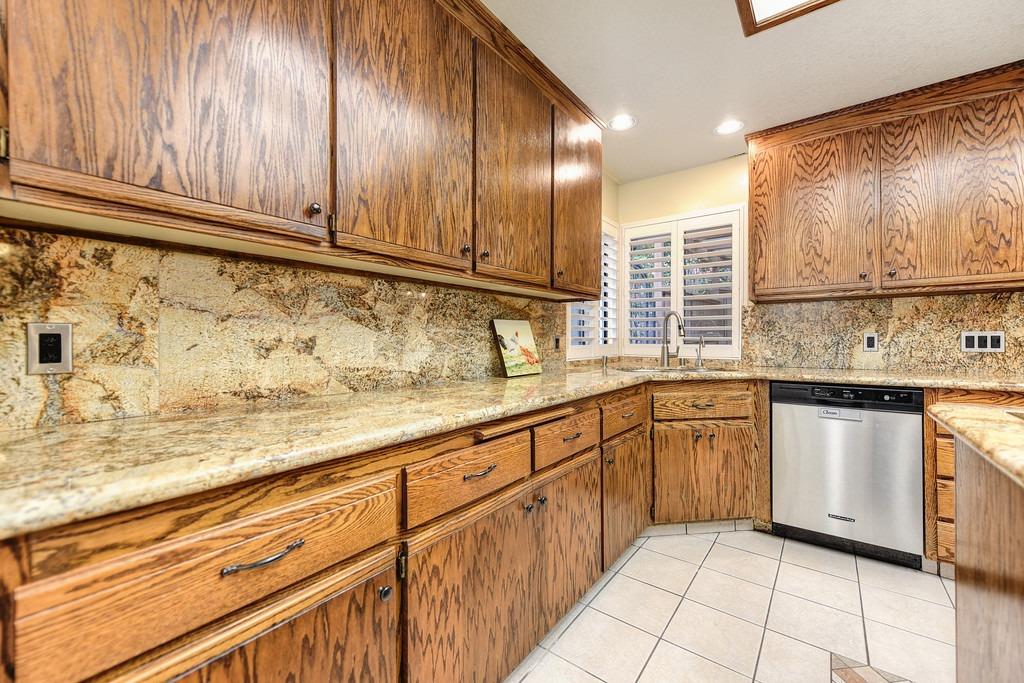 Detail Gallery Image 13 of 49 For 6751 Terreno Dr, Rancho Murieta,  CA 95683 - 2 Beds | 2 Baths