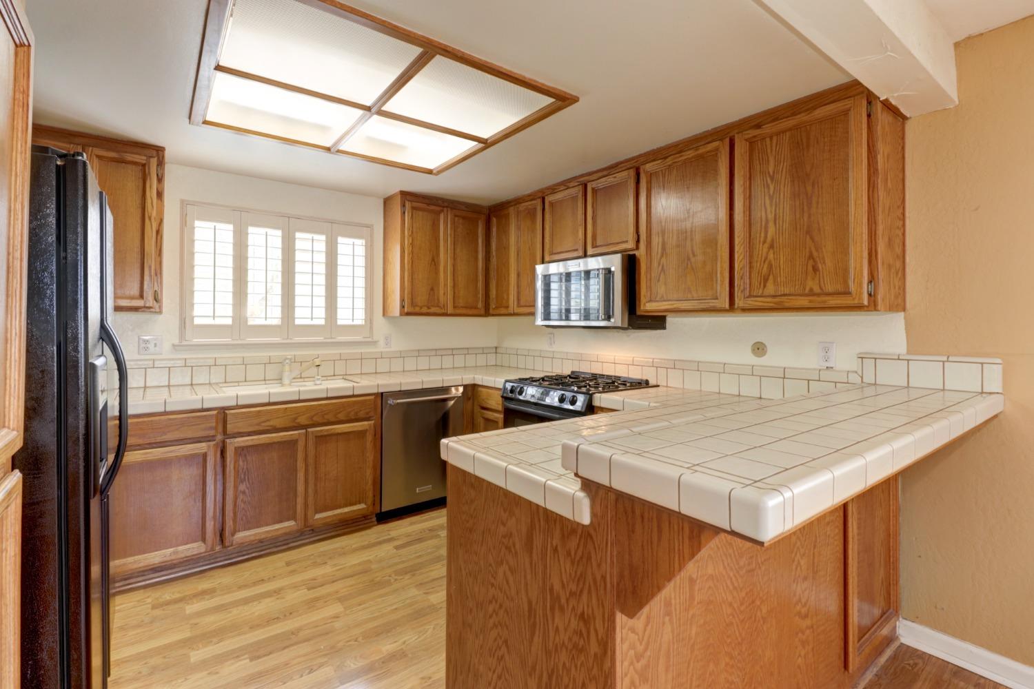 Detail Gallery Image 12 of 35 For 12101 Summer Ridge Dr #8,  Auburn,  CA 95603 - 2 Beds | 2/1 Baths