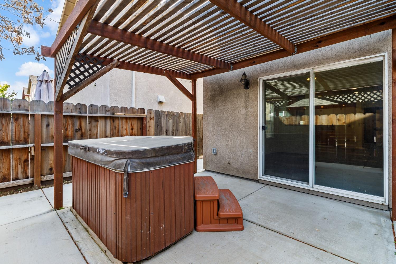 Detail Gallery Image 27 of 29 For 546 Mikey Pl, Manteca,  CA 95336 - 3 Beds | 2/1 Baths
