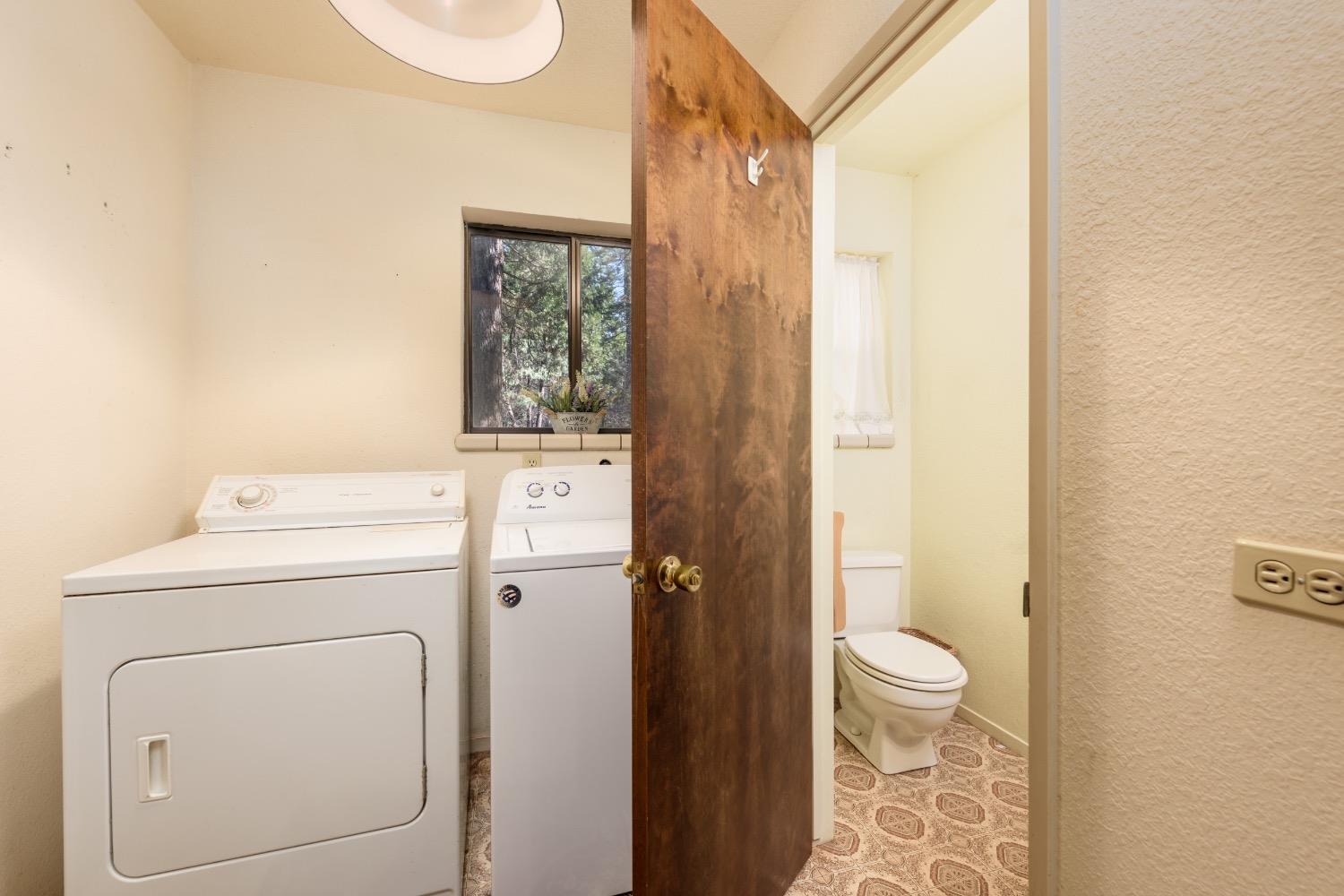Detail Gallery Image 22 of 46 For 2581 Kingfisher Ln, Camino,  CA 95709 - 3 Beds | 2/1 Baths