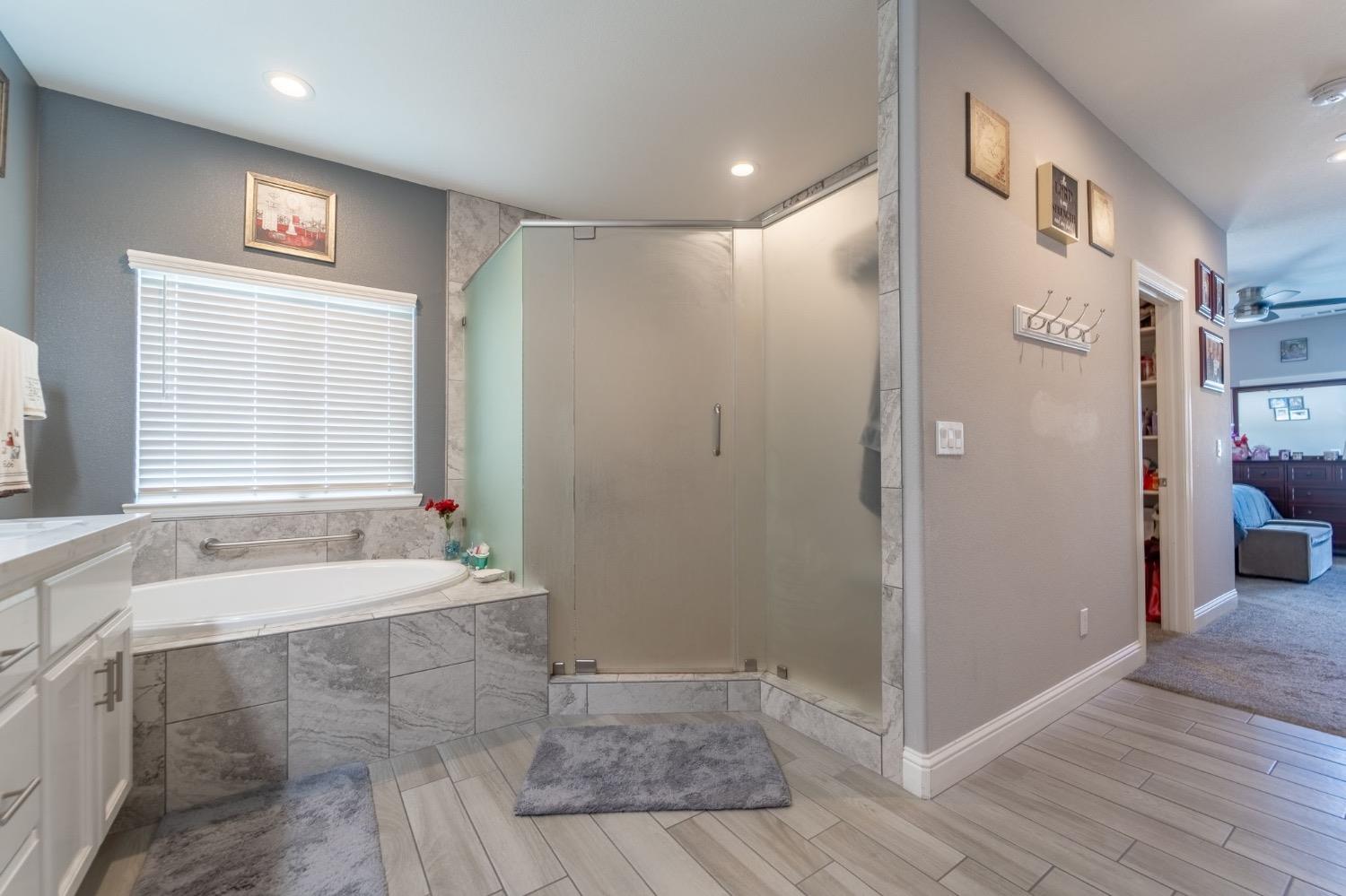 Detail Gallery Image 31 of 40 For 764 Cloverland Way, Oakdale,  CA 95361 - 3 Beds | 2 Baths