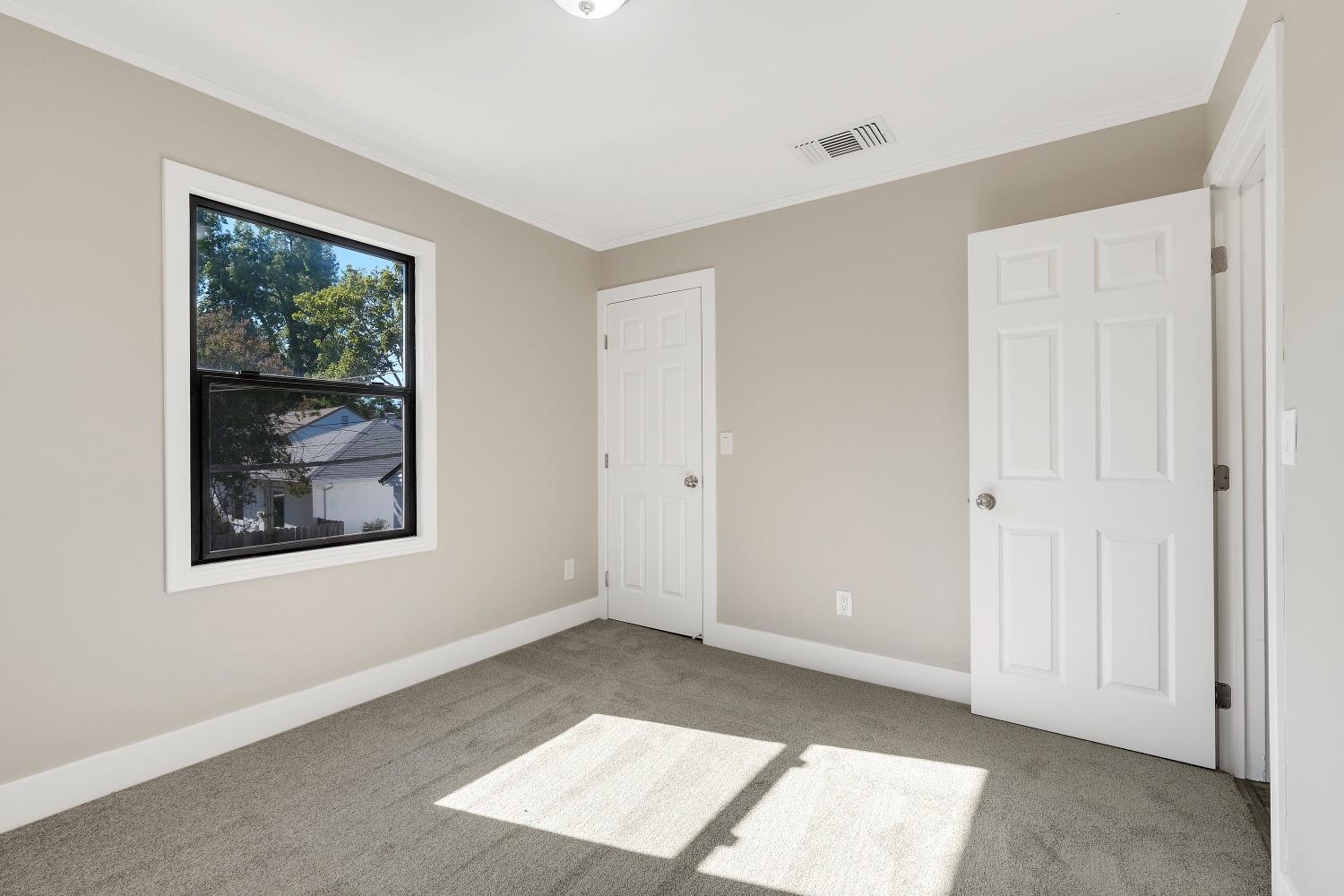 Detail Gallery Image 41 of 57 For 5360 15th Ave, Sacramento,  CA 95820 - 4 Beds | 2 Baths