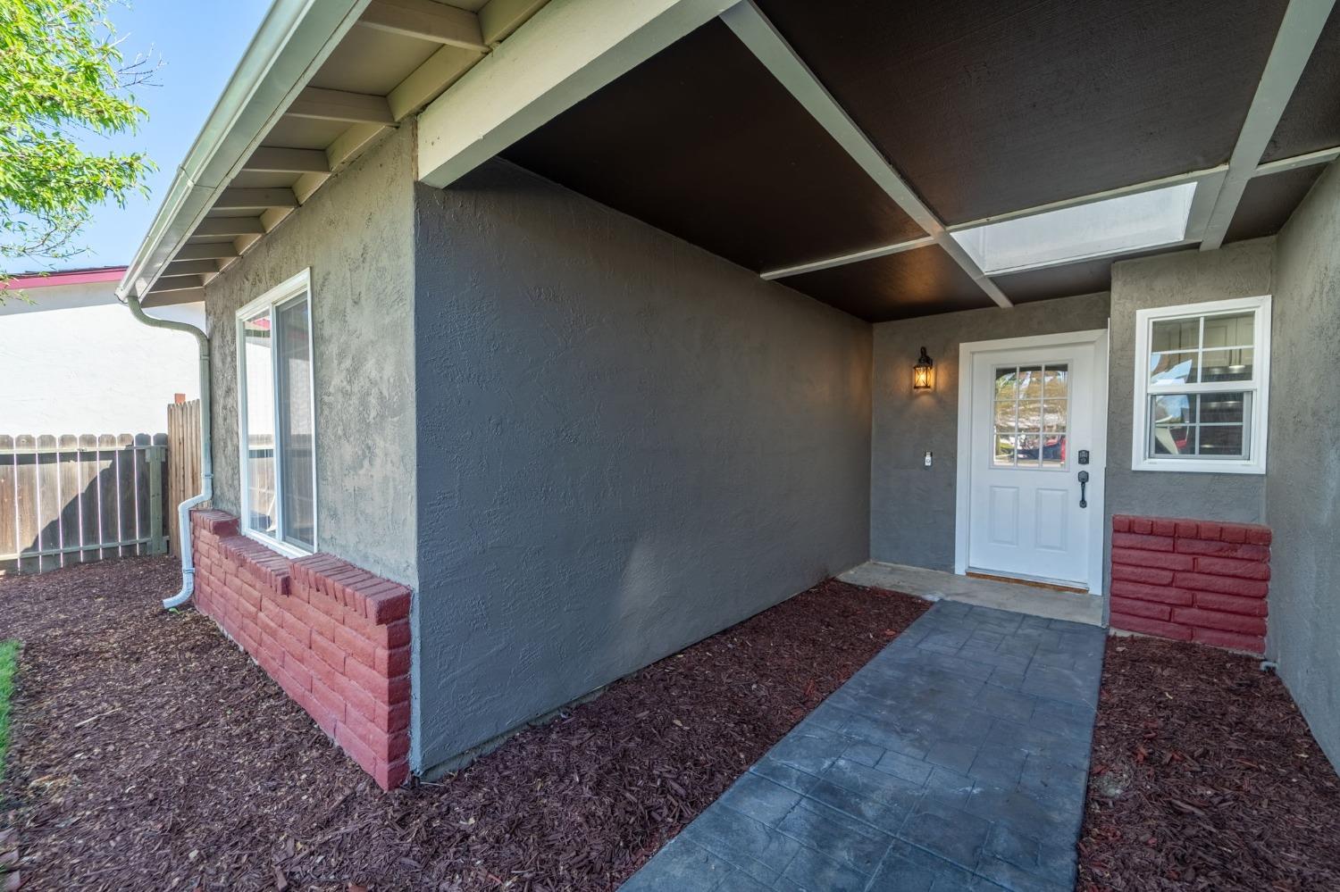 Detail Gallery Image 27 of 27 For 230 S Central Ave, Tracy,  CA 95376 - 3 Beds | 2 Baths