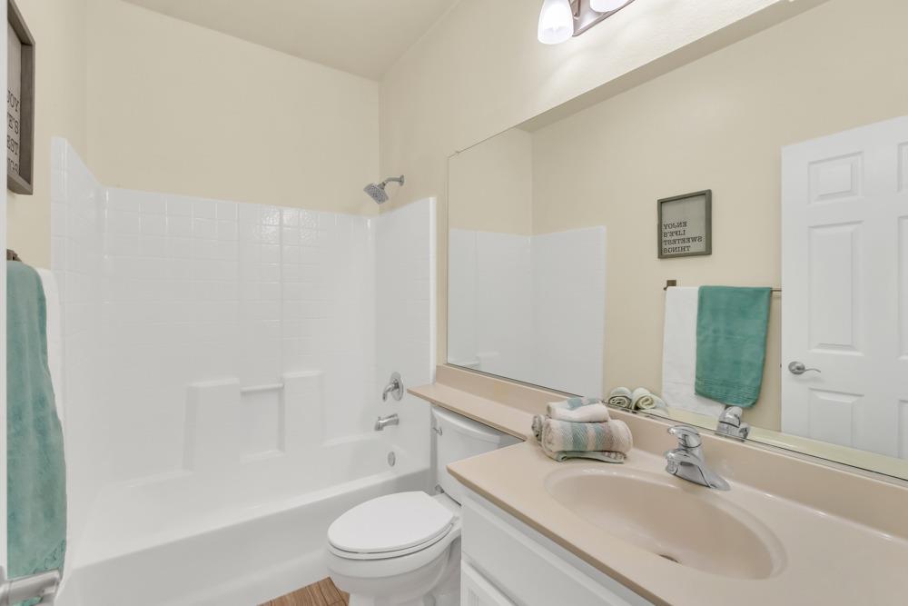 Detail Gallery Image 31 of 47 For 16 Beaucanon Ct, Elk Grove,  CA 95758 - 3 Beds | 2 Baths