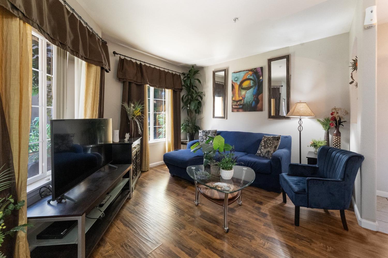 Detail Gallery Image 1 of 10 For 4200 E Commerce Way #1011,  Sacramento,  CA 95834 - 2 Beds | 2 Baths