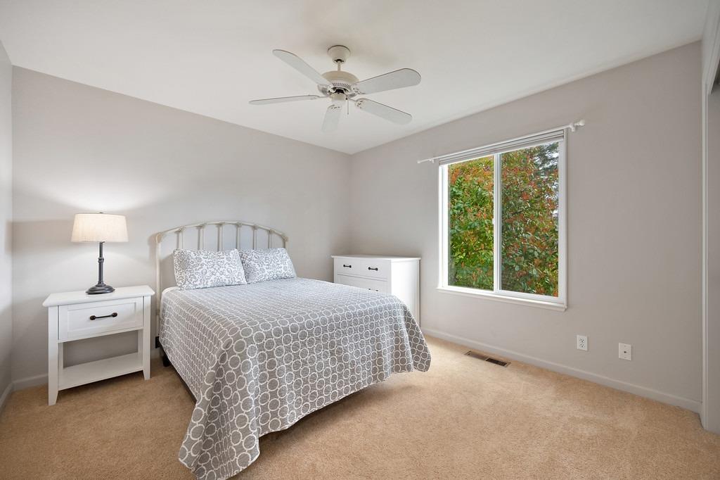 Detail Gallery Image 16 of 39 For 184 Horizon Cir, Grass Valley,  CA 95945 - 3 Beds | 2/1 Baths
