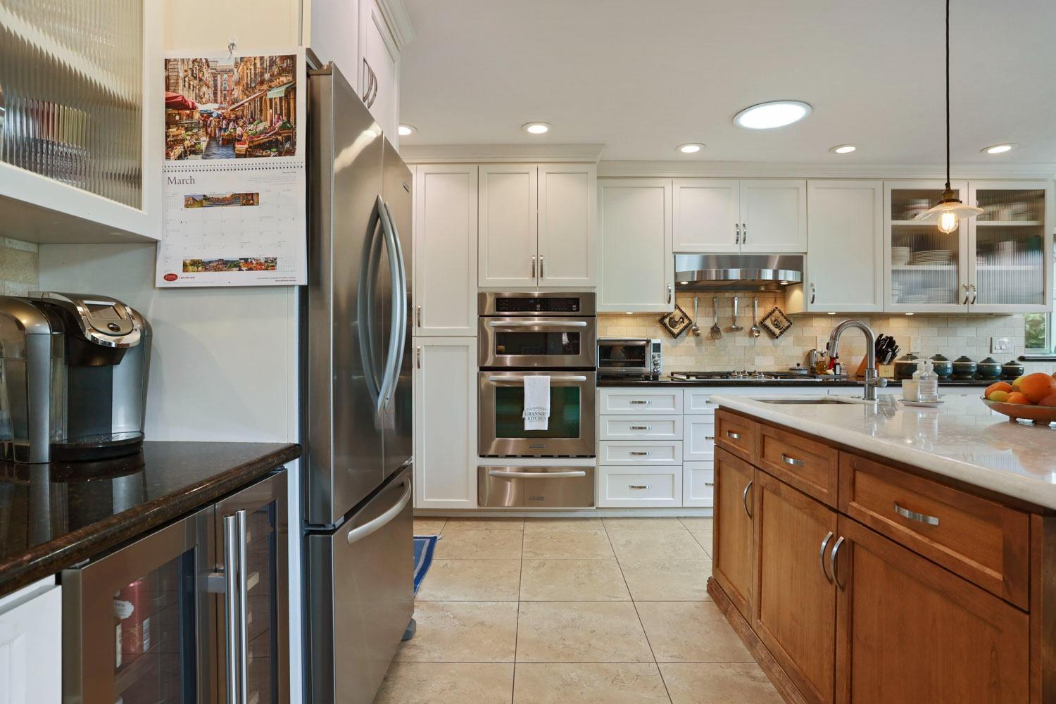 Detail Gallery Image 14 of 87 For 241 River Oaks, Lodi,  CA 95240 - 4 Beds | 2/1 Baths