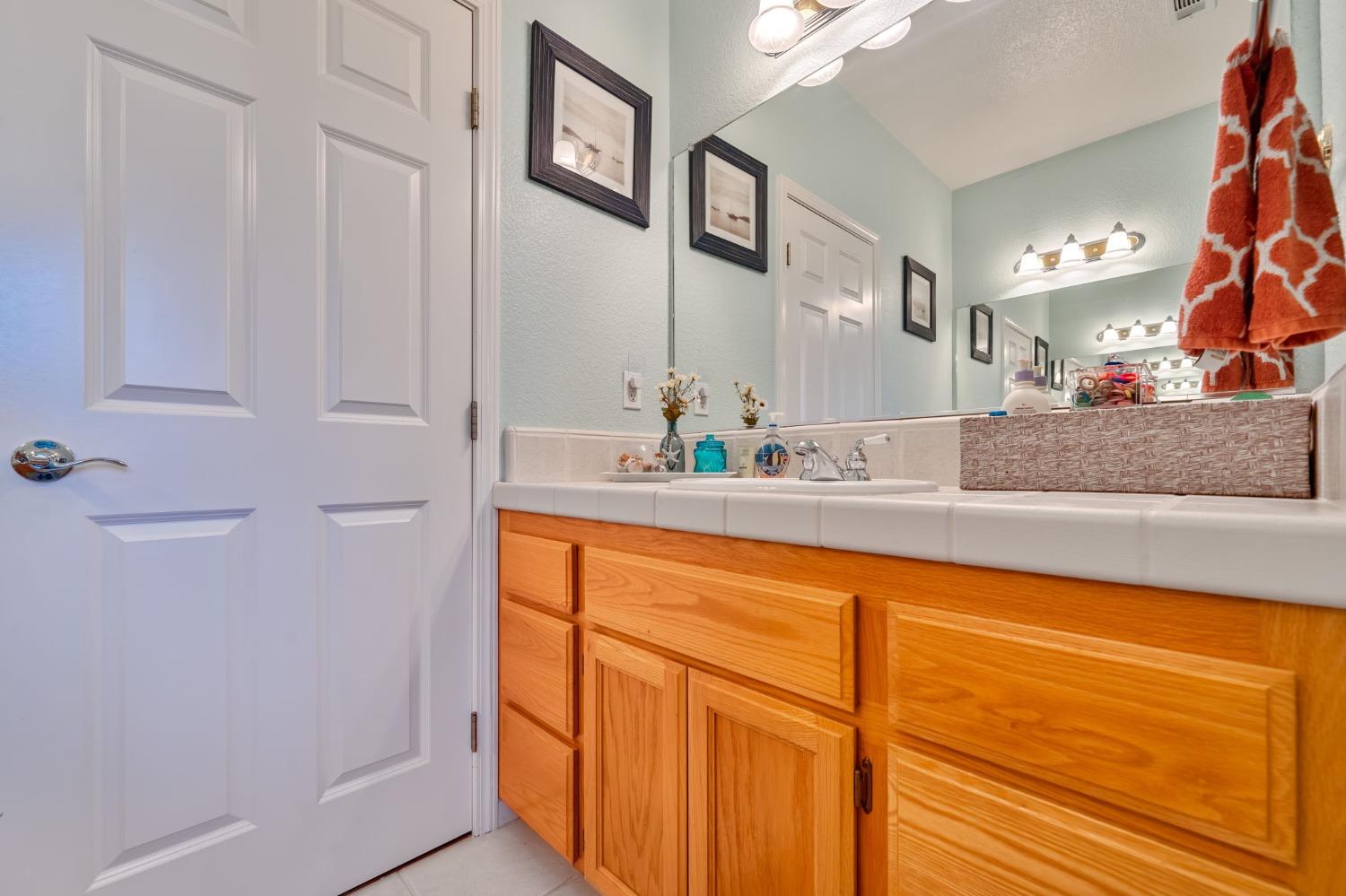 Detail Gallery Image 26 of 49 For 3024 Woodleigh Ln, Cameron Park,  CA 95682 - 4 Beds | 2/1 Baths