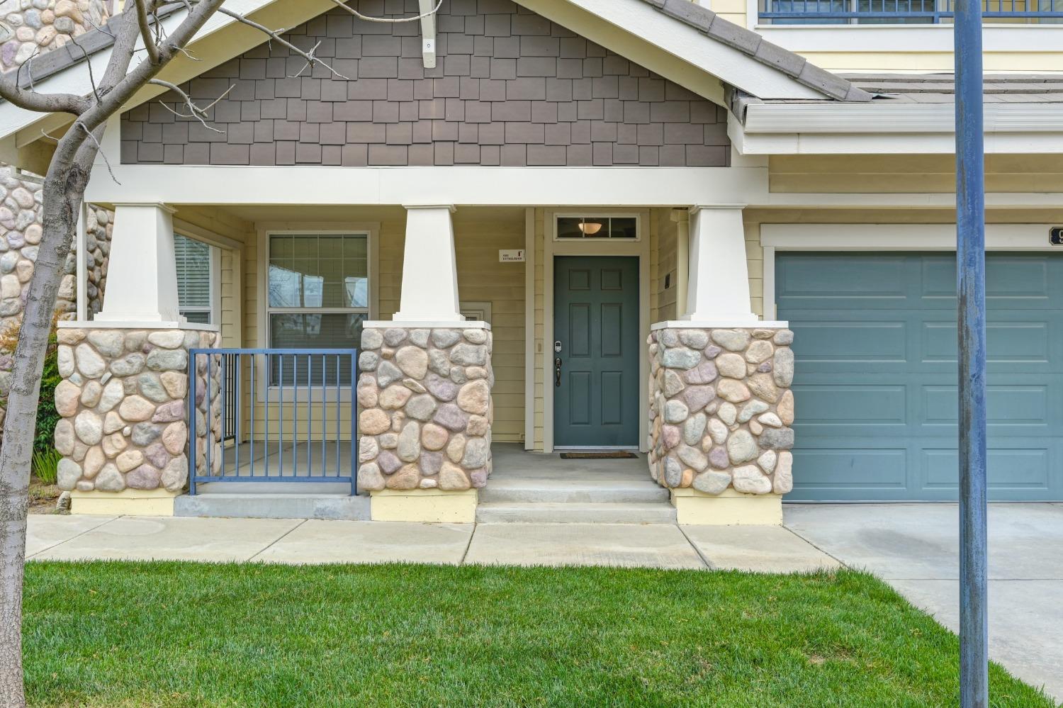 Detail Gallery Image 7 of 46 For 9516 Coney Island Cir #4,  Elk Grove,  CA 95758 - 2 Beds | 2 Baths