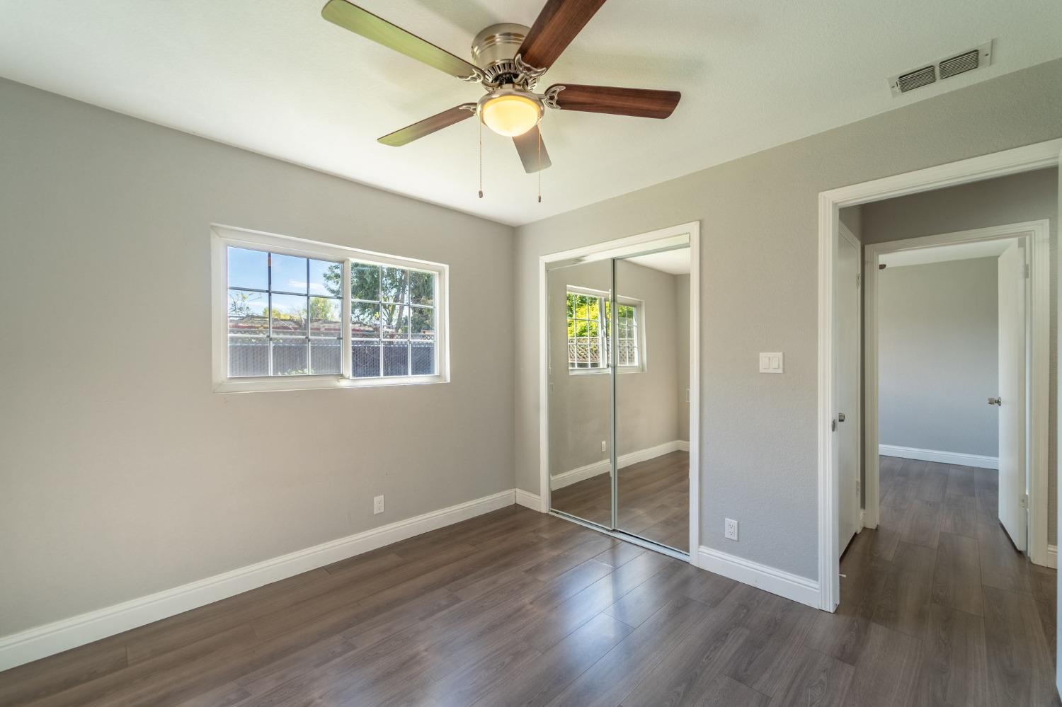 Detail Gallery Image 18 of 27 For 230 S Central Ave, Tracy,  CA 95376 - 3 Beds | 2 Baths