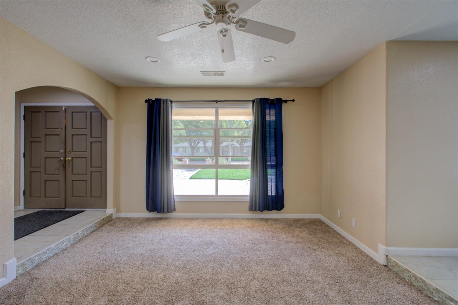 Detail Gallery Image 6 of 56 For 2907 Sunnyfield Dr, Merced,  CA 95340 - 4 Beds | 2 Baths