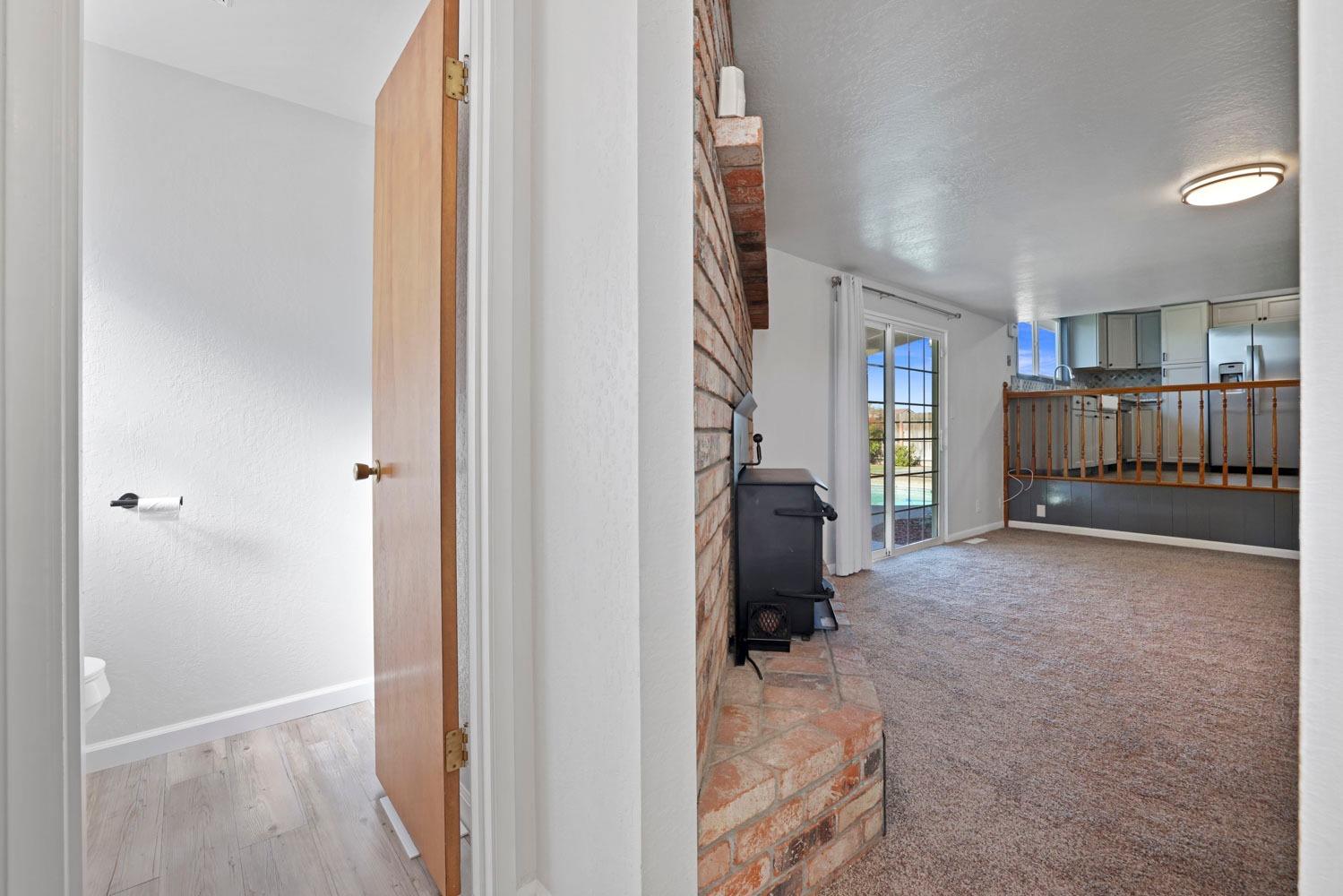 Detail Gallery Image 25 of 68 For 10701 Copperopolis Rd, Stockton,  CA 95215 - 3 Beds | 2/1 Baths