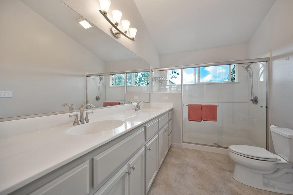 Detail Gallery Image 20 of 39 For 184 Horizon Cir, Grass Valley,  CA 95945 - 3 Beds | 2/1 Baths