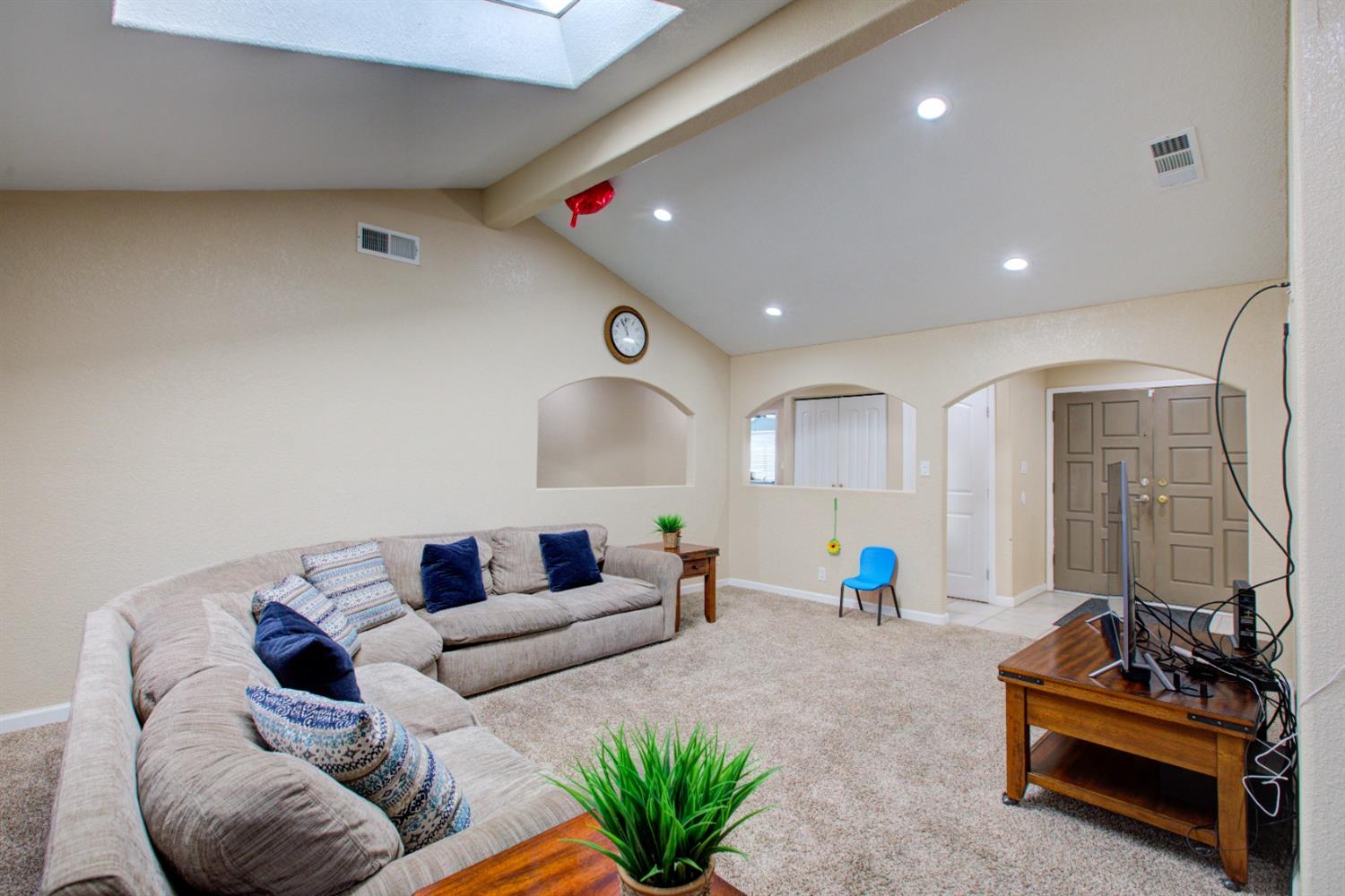 Detail Gallery Image 11 of 56 For 2907 Sunnyfield Dr, Merced,  CA 95340 - 4 Beds | 2 Baths