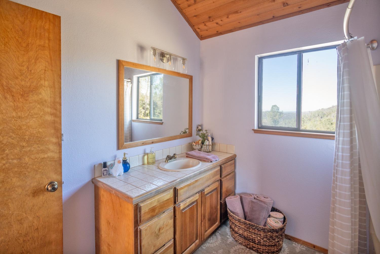 Detail Gallery Image 44 of 86 For 130 Mountain Oak Rd, Oroville,  CA 95966 - 3 Beds | 2/1 Baths
