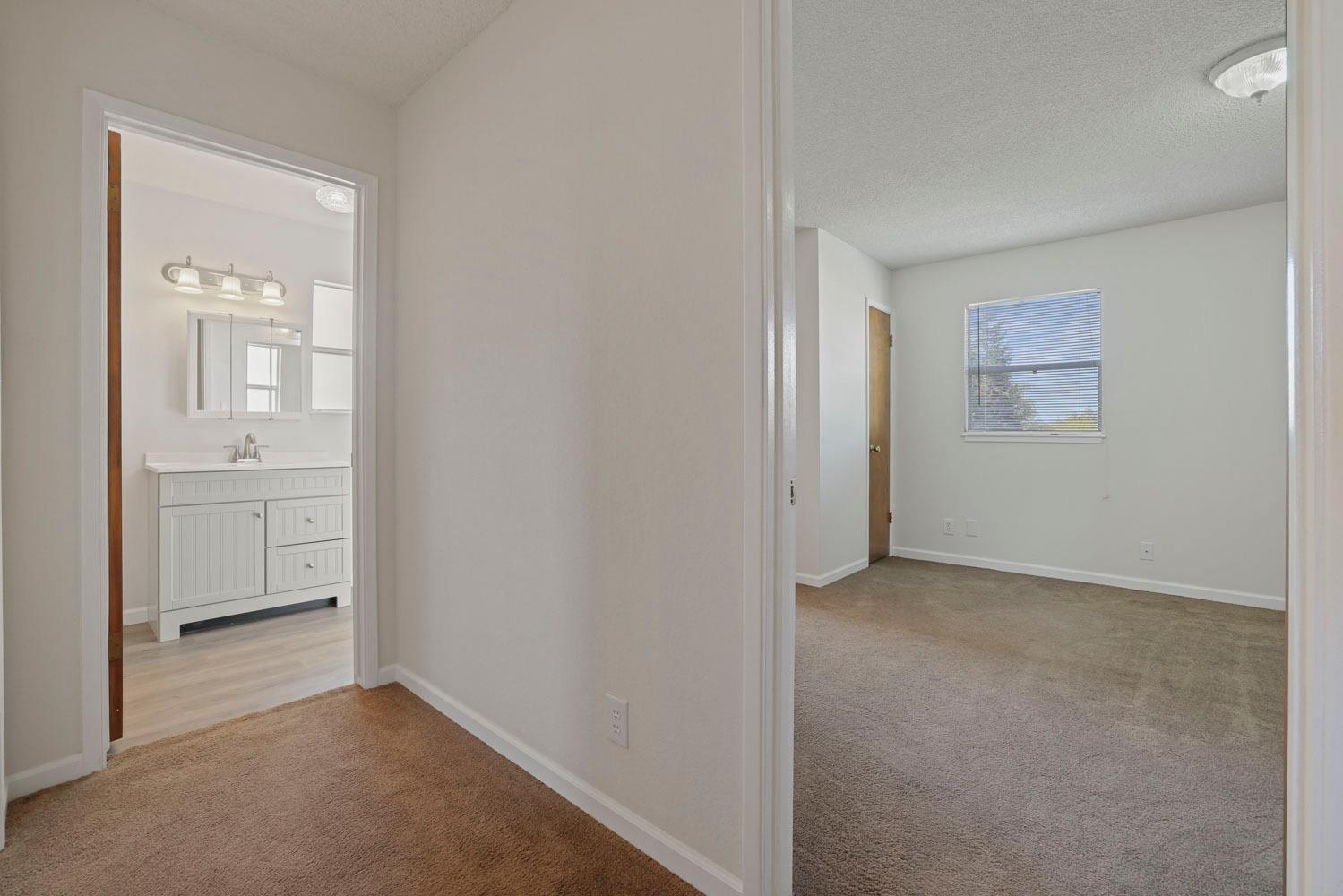 Detail Gallery Image 32 of 68 For 10701 Copperopolis Rd, Stockton,  CA 95215 - 3 Beds | 2/1 Baths