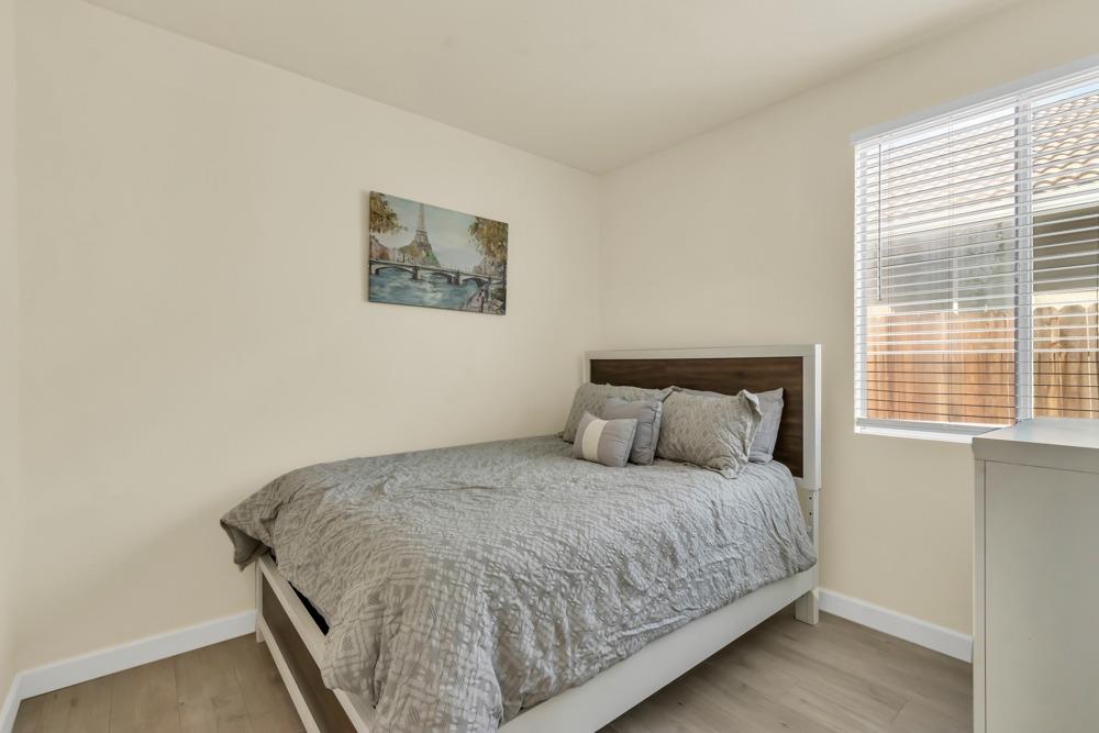 Detail Gallery Image 27 of 47 For 16 Beaucanon Ct, Elk Grove,  CA 95758 - 3 Beds | 2 Baths