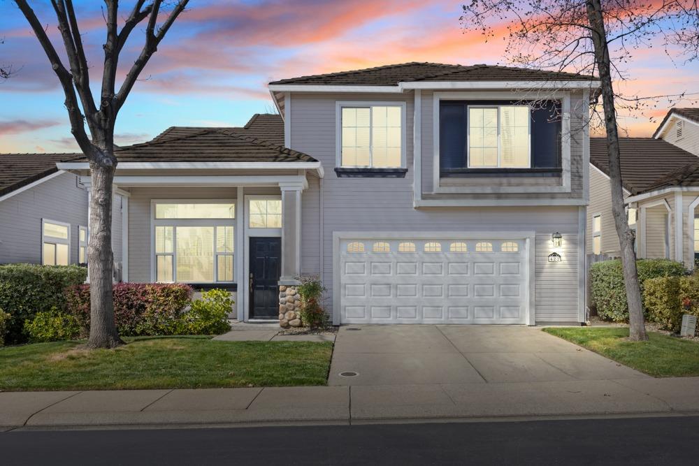 Detail Gallery Image 1 of 1 For 422 Coventry Ct, Folsom,  CA 95630 - 4 Beds | 2/1 Baths