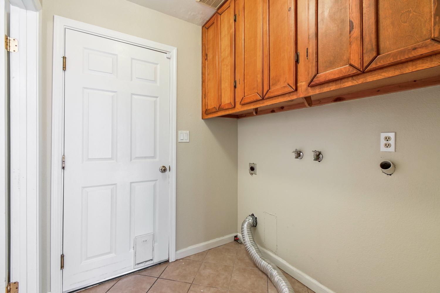 Detail Gallery Image 31 of 66 For 152 Redwood Ave, Tracy,  CA 95376 - 5 Beds | 3/1 Baths