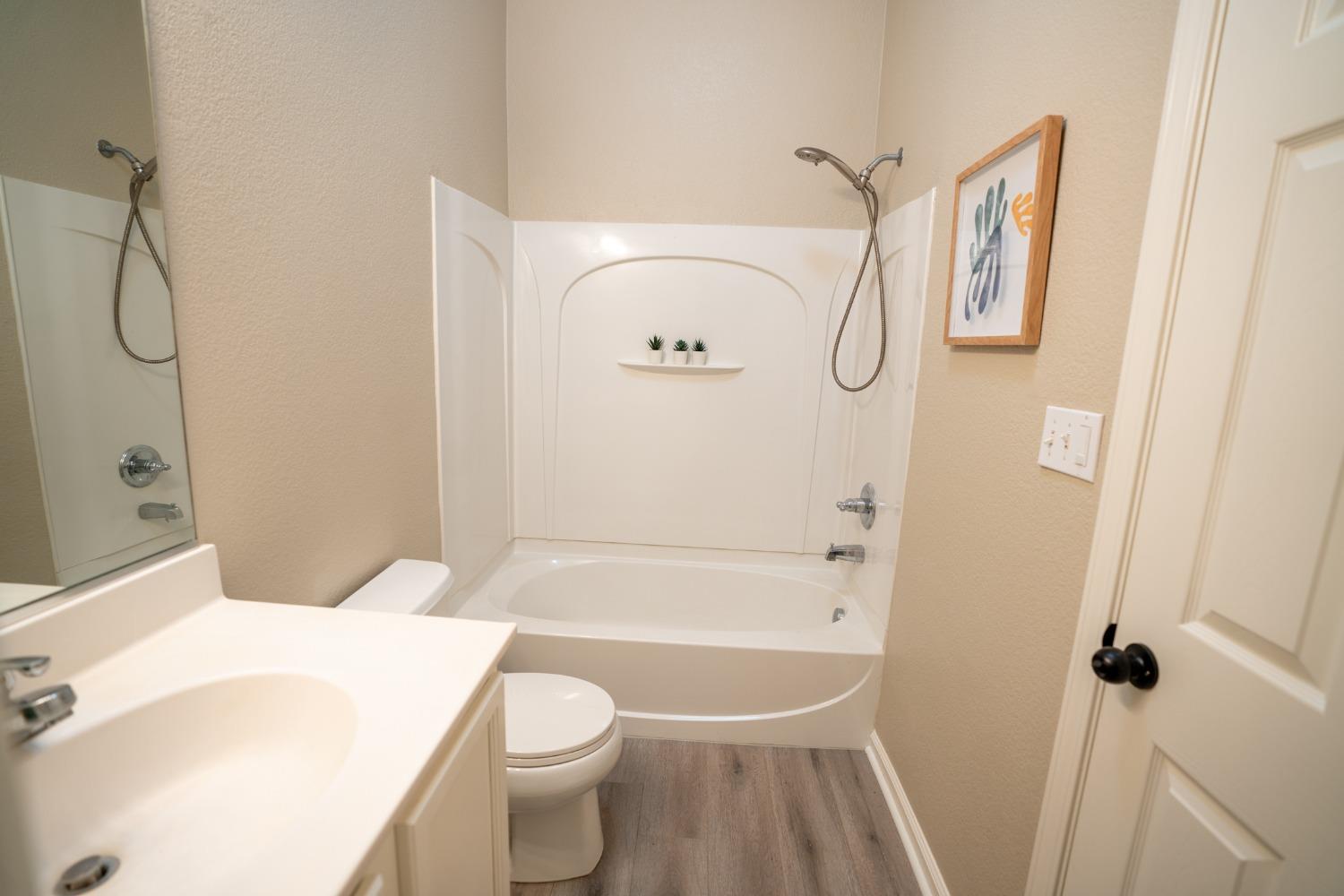Detail Gallery Image 23 of 44 For 395 Hearst Dr, Merced,  CA 95348 - 5 Beds | 3/1 Baths