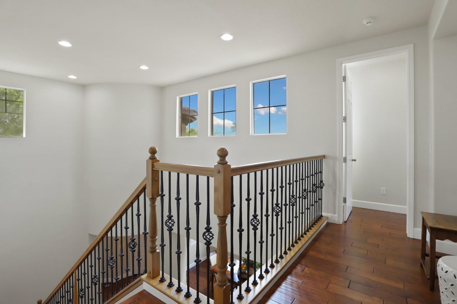 Detail Gallery Image 26 of 53 For 1021 Hickory Hollow St, Manteca,  CA 95336 - 4 Beds | 4/1 Baths