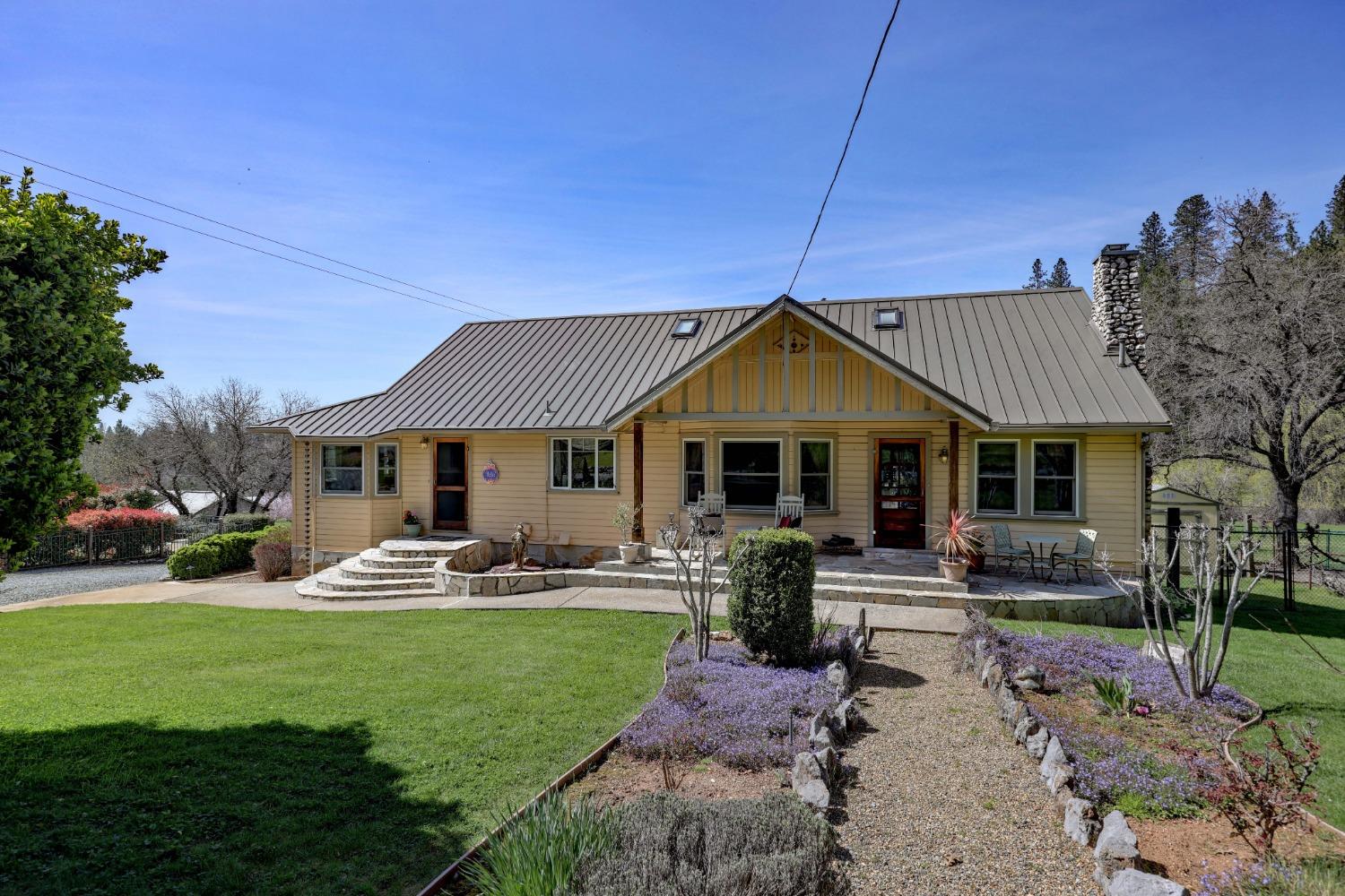 Detail Gallery Image 1 of 82 For 18363 Applegate Rd, Applegate,  CA 95703 - 3 Beds | 2/1 Baths