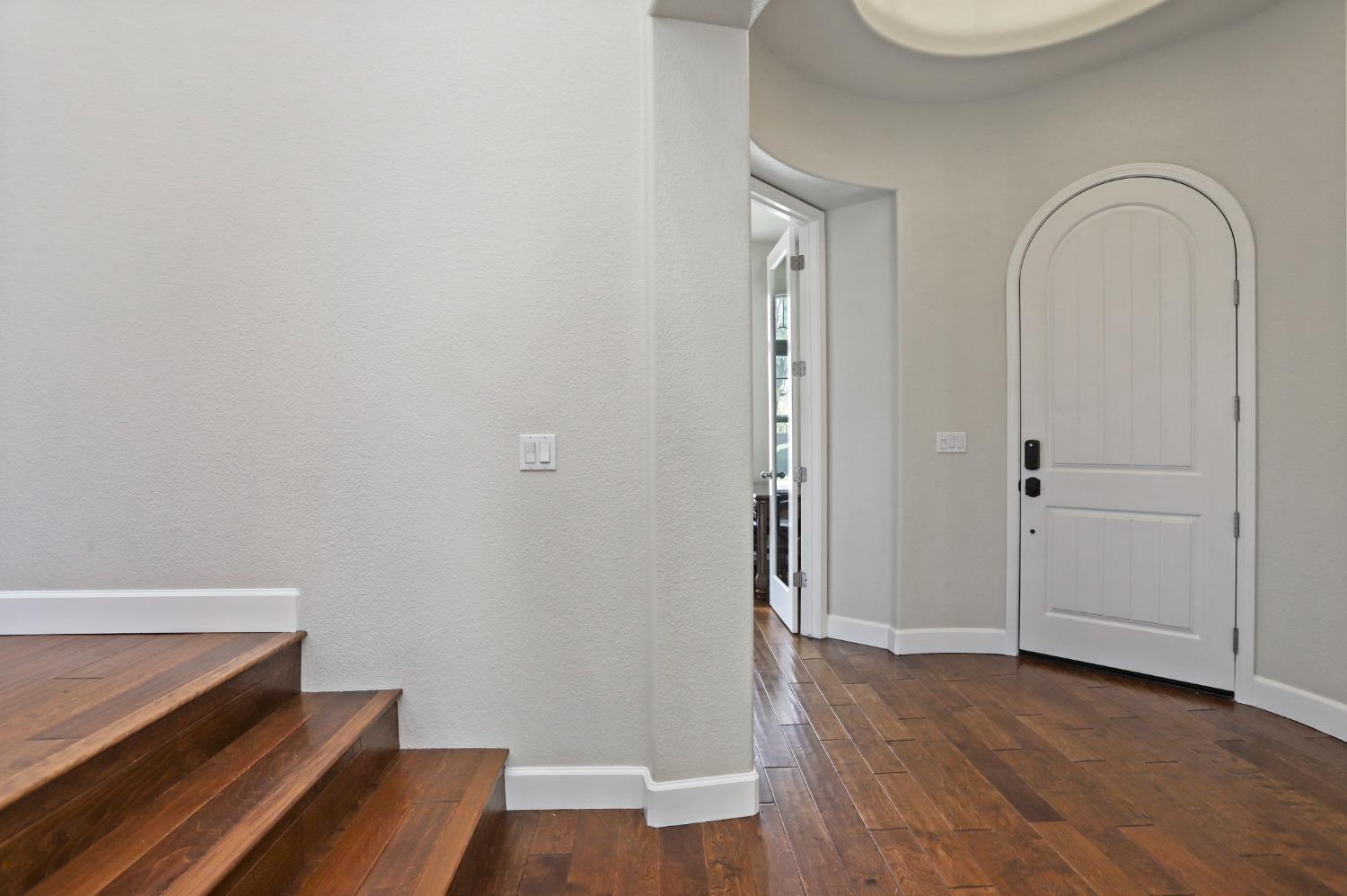 Detail Gallery Image 5 of 53 For 1021 Hickory Hollow St, Manteca,  CA 95336 - 4 Beds | 4/1 Baths