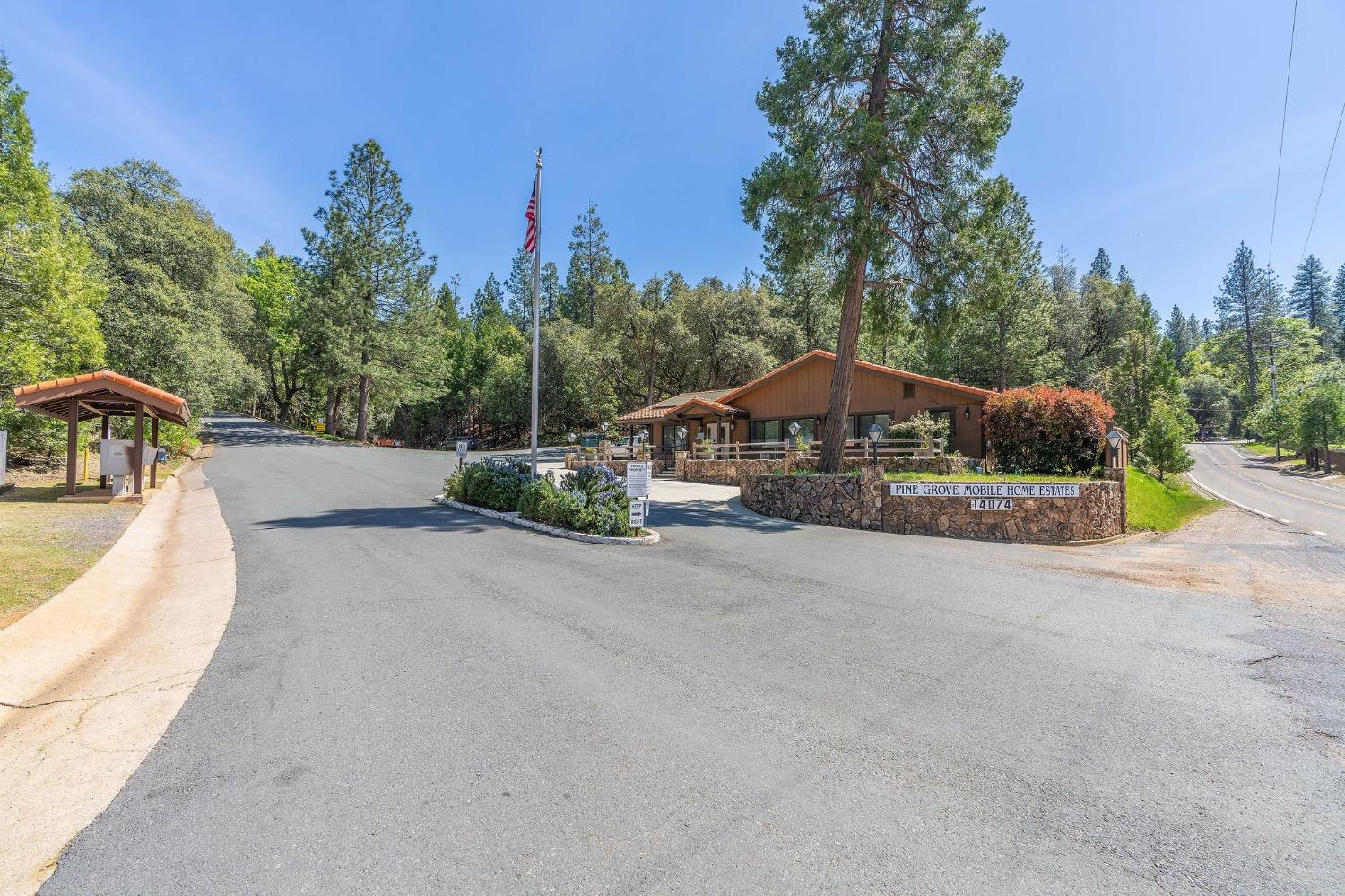 Detail Gallery Image 13 of 61 For 14074 Irishtown Rd 13, Pine Grove,  CA 95665 - 2 Beds | 2 Baths
