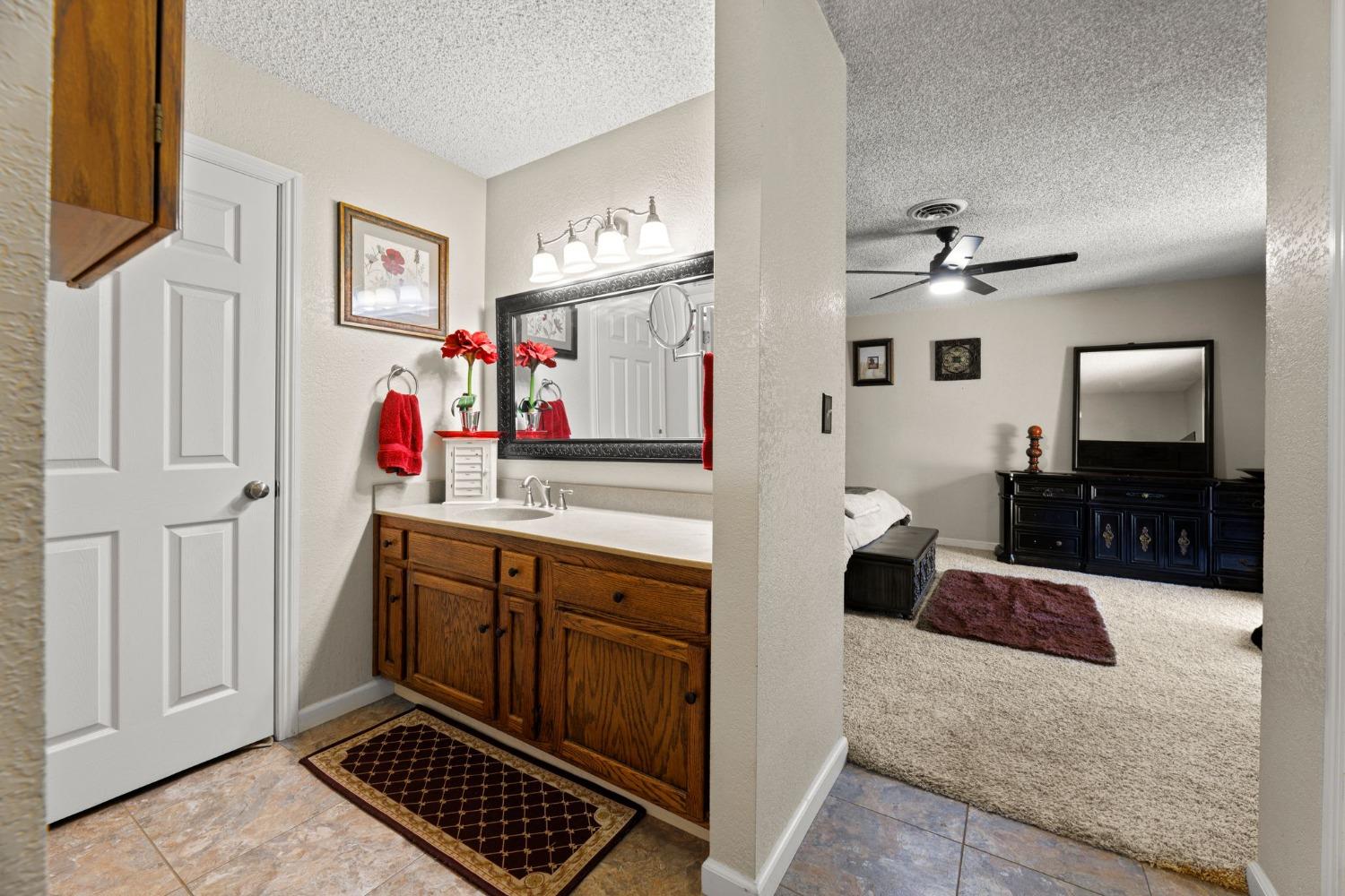 Detail Gallery Image 33 of 50 For 971 Mesa Verde, Yuba City,  CA 95993 - 4 Beds | 2/1 Baths