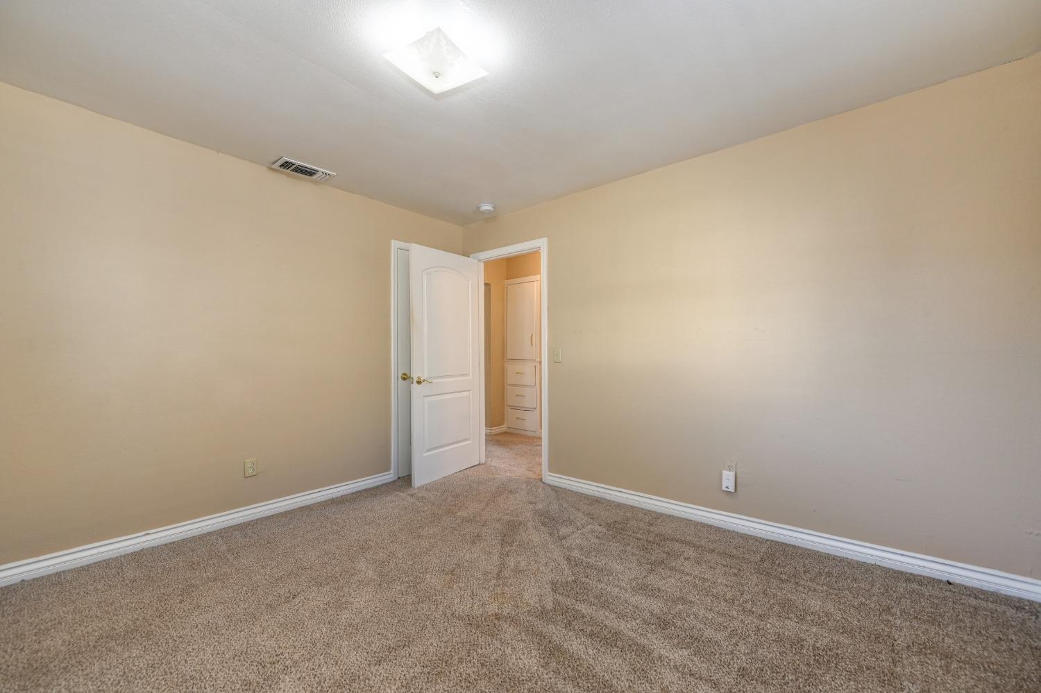 Detail Gallery Image 18 of 22 For 859 Eleanor Ave, Sacramento,  CA 95815 - 2 Beds | 1 Baths