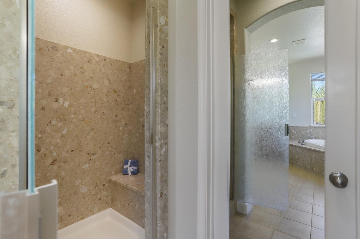 Detail Gallery Image 41 of 53 For 1021 Hickory Hollow St, Manteca,  CA 95336 - 4 Beds | 4/1 Baths