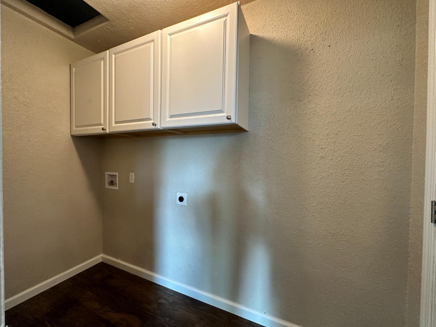 Detail Gallery Image 7 of 15 For 22065 6th St, South Dos Palos,  CA 93665 - 3 Beds | 1 Baths