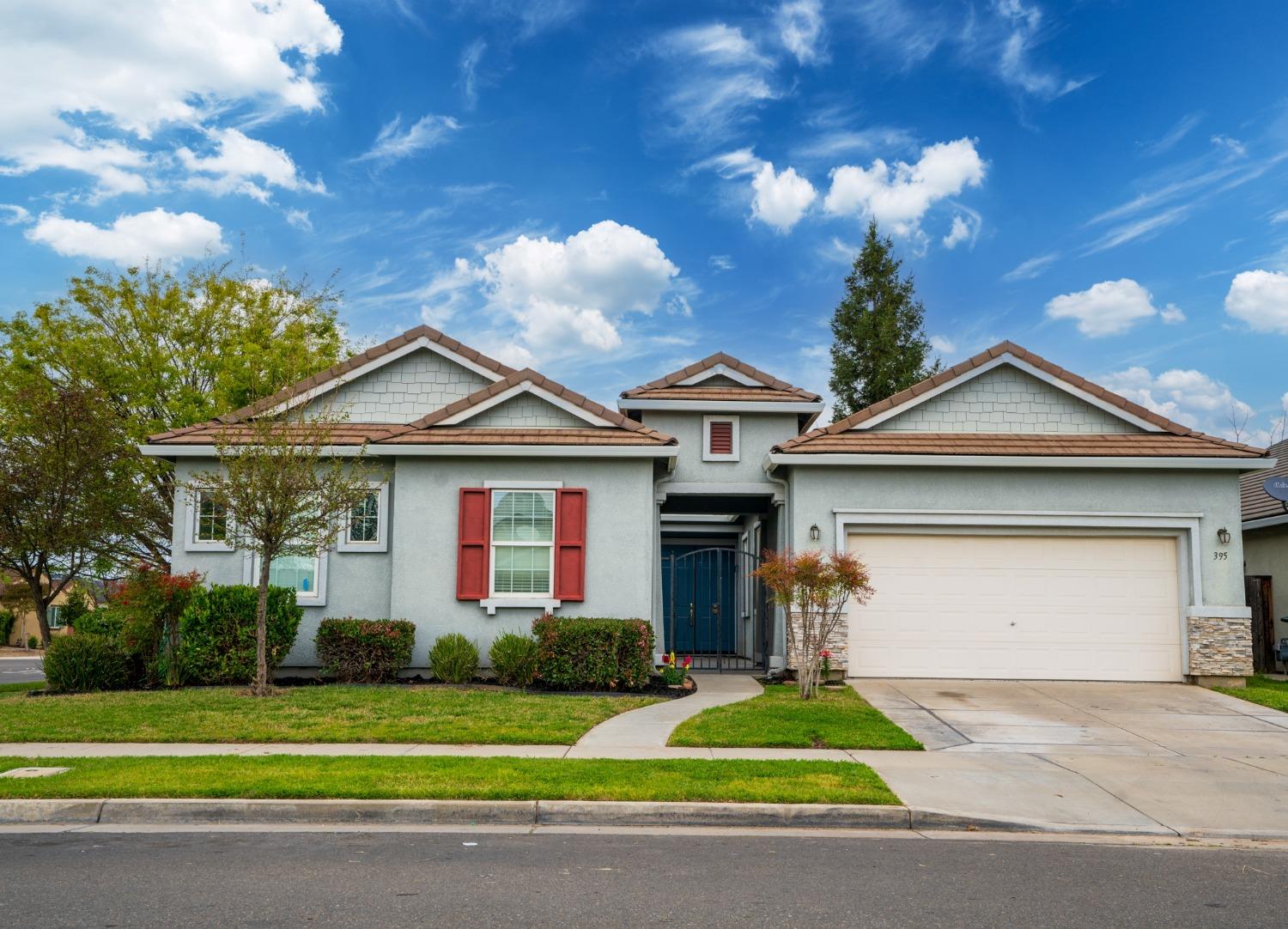Photo of 395 Hearst Dr in Merced, CA