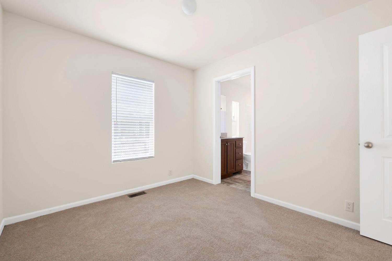 Detail Gallery Image 12 of 21 For 6222 Manitoba Ave 66, Sacramento,  CA 95841 - 3 Beds | 2 Baths