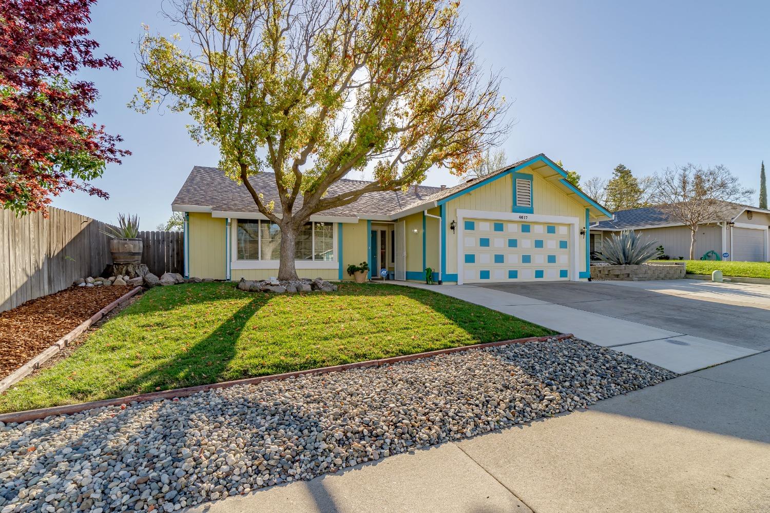 Detail Gallery Image 1 of 1 For 4617 Monument Dr, Sacramento,  CA 95842 - 3 Beds | 2 Baths