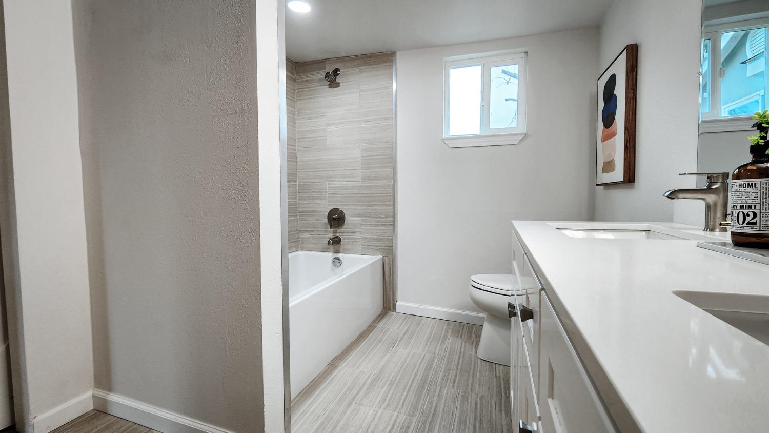 Detail Gallery Image 63 of 94 For 3220 W Mendocino Ave, Stockton,  CA 95204 - 4 Beds | 2/1 Baths