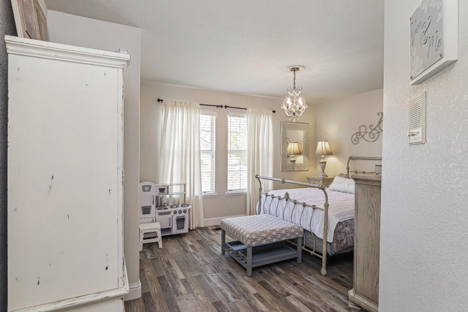 Detail Gallery Image 21 of 42 For 79 Willowood, Oakdale,  CA 95361 - 4 Beds | 2/1 Baths