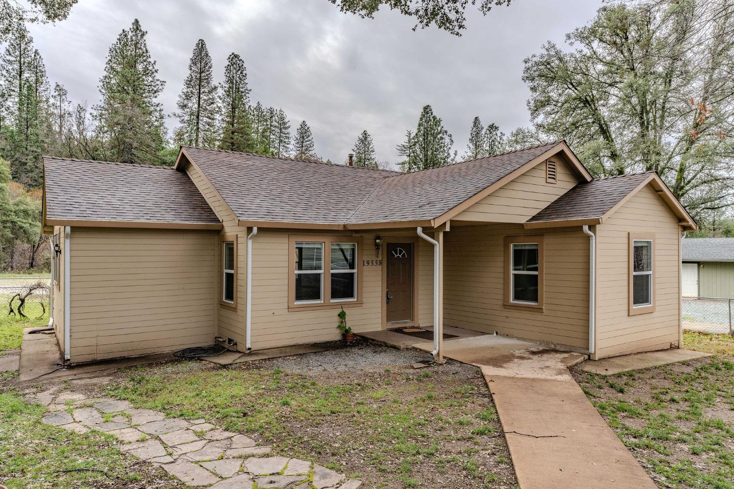 Detail Gallery Image 2 of 69 For 19558 Highway 88, Pine Grove,  CA 95665 - 3 Beds | 2 Baths