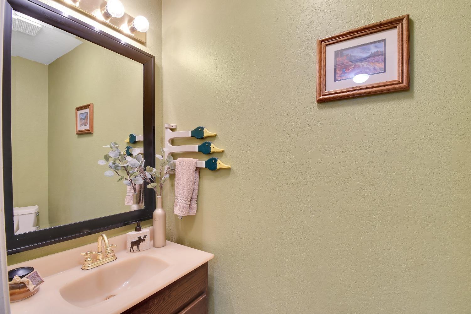 Detail Gallery Image 32 of 42 For 1967 Rameriz Dr, Yuba City,  CA 95993 - 3 Beds | 2/1 Baths