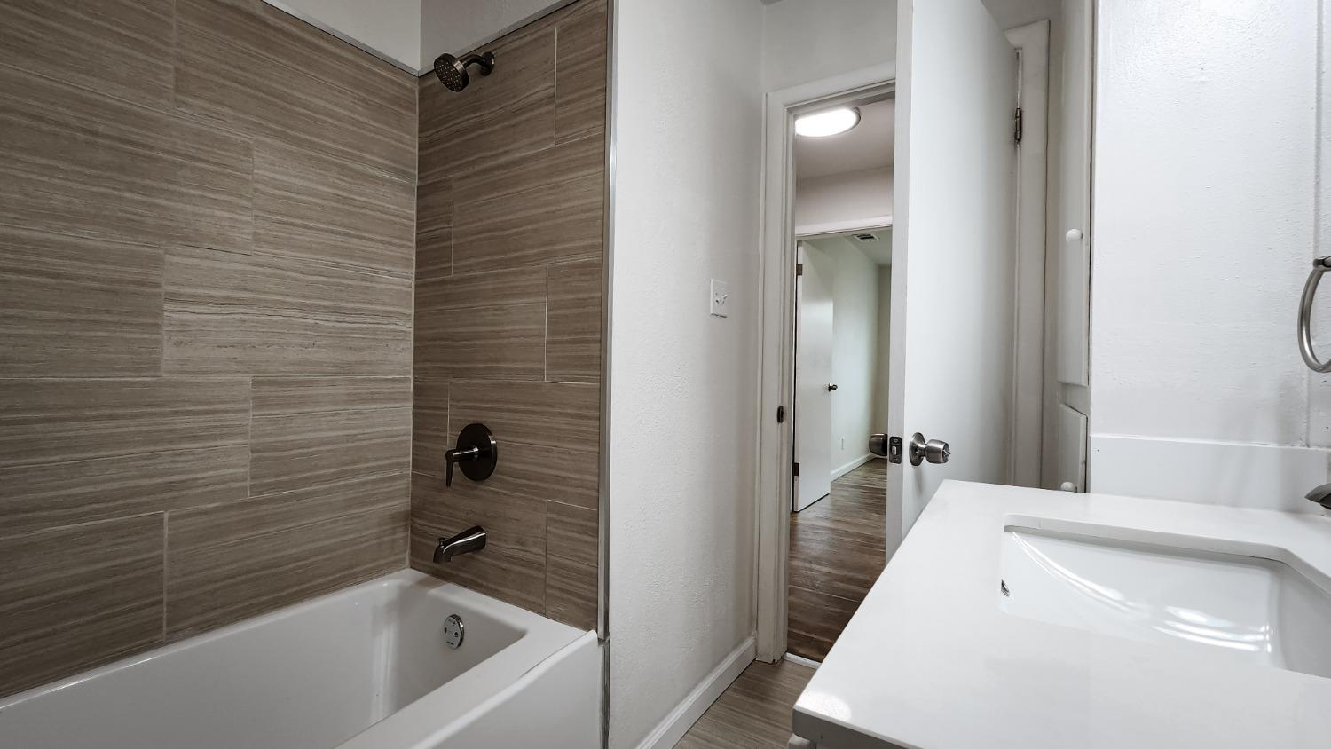 Detail Gallery Image 84 of 94 For 3220 W Mendocino Ave, Stockton,  CA 95204 - 4 Beds | 2/1 Baths