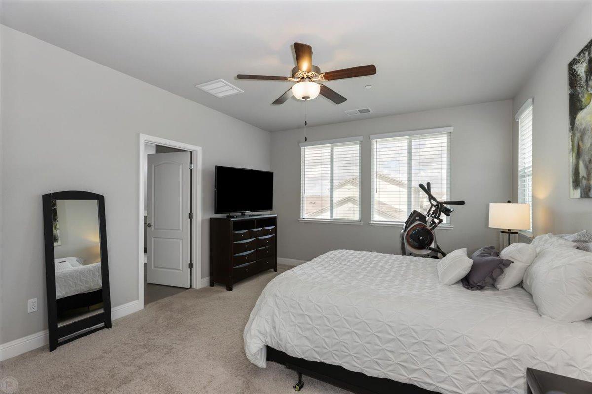 Detail Gallery Image 25 of 43 For 2601 Carnation Way, Lodi,  CA 95242 - 3 Beds | 2/1 Baths