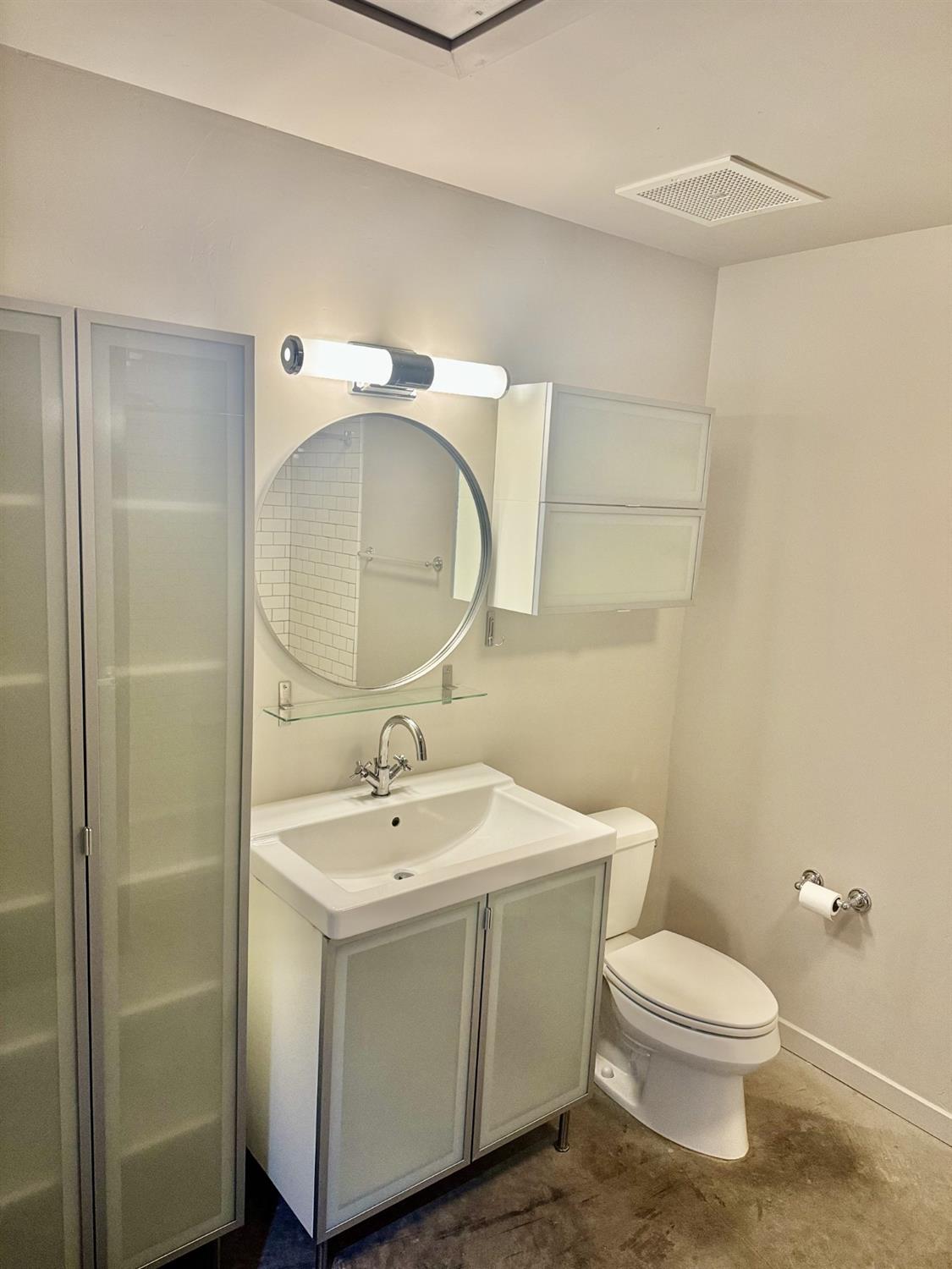 Detail Gallery Image 10 of 16 For 1818 22nd St #111,  Sacramento,  CA 95816 - 1 Beds | 1 Baths